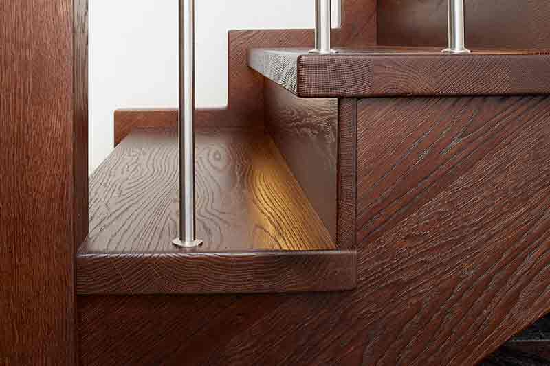 Betontreppe Betonverkleidung Wange